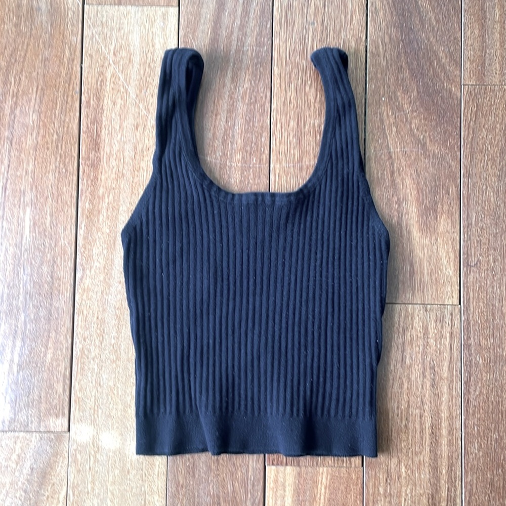 Forever 21 black crop top